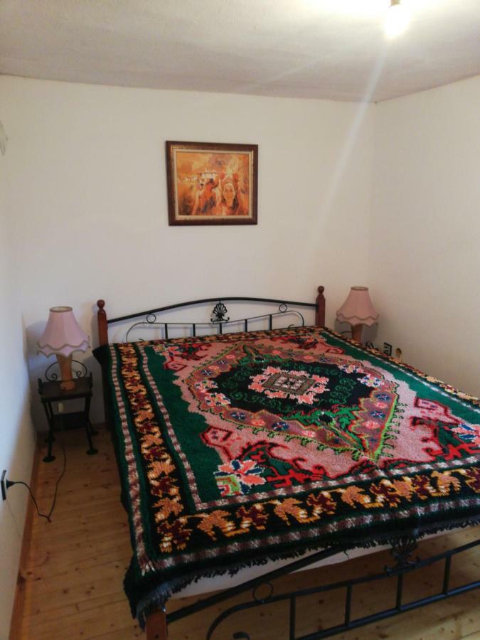 Къща За Гости Чичарите Gabrovo Eksteriør bilde